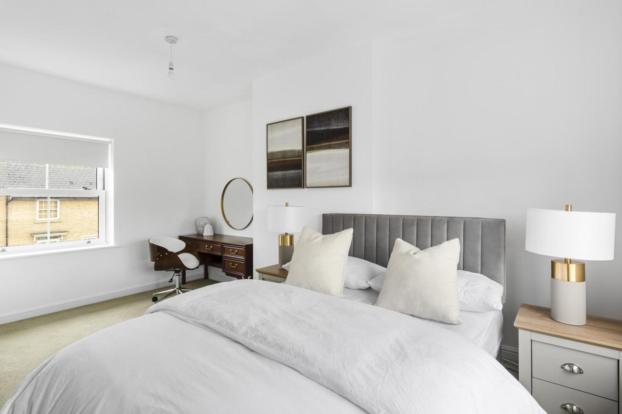 Luxurious 3 Bed House With Free Parking, Close To The Train Station & Town Braintree Exterior photo