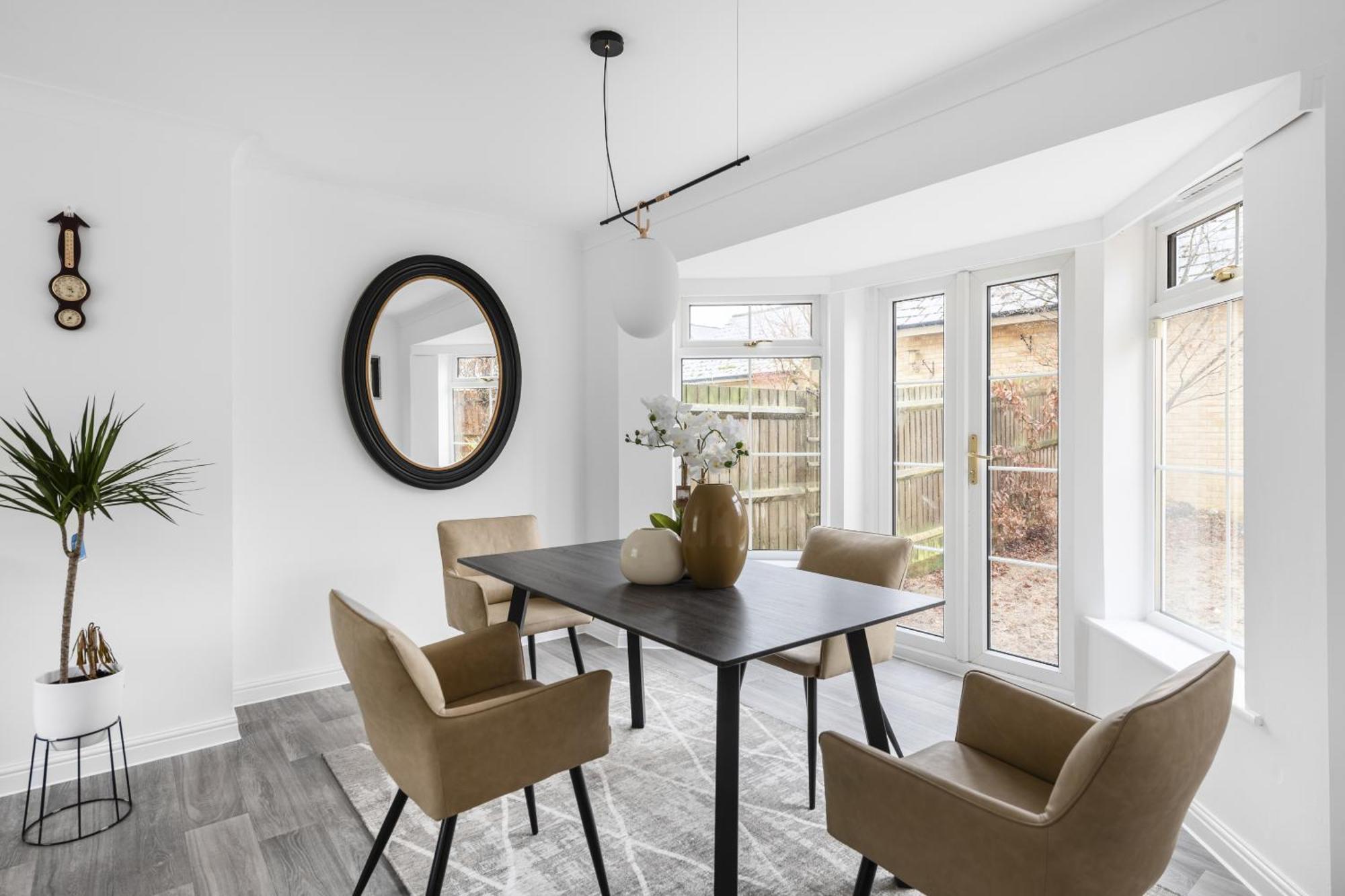 Luxurious 3 Bed House With Free Parking, Close To The Train Station & Town Braintree Exterior photo